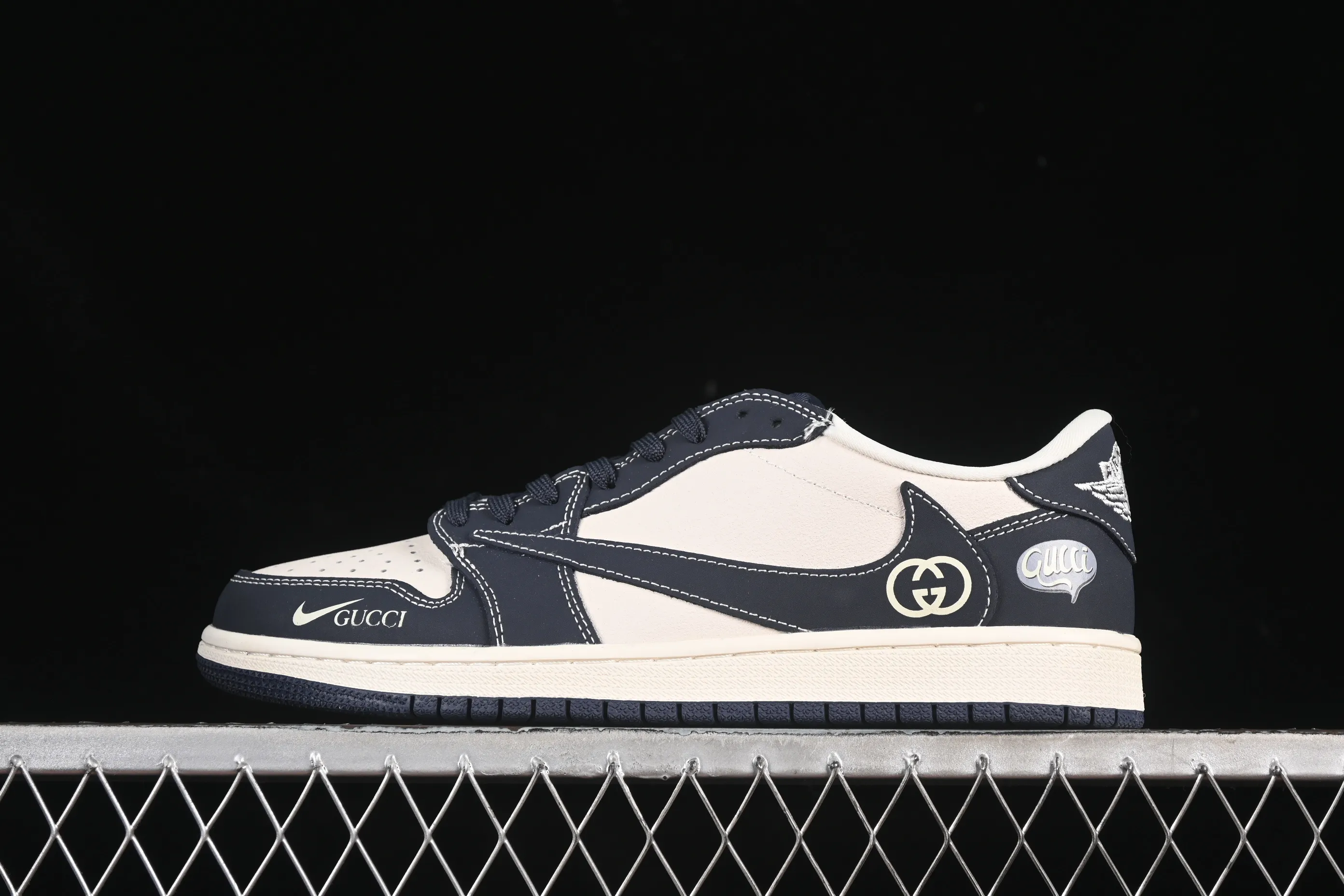 All categories Air Jordan Jordan series basketball shoes Air Jordan 1 Low High-end customized low-top sneakers Travis Scott x Fragment Design x Air Jordan 1 Low OG SP AJ1 Joe 1 Gucci joint signal black low-top cultural casual sneakers LD2025-027